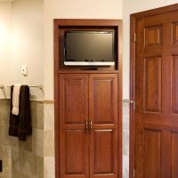 Linen cabinet with TC niche