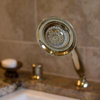 Tub hand shower